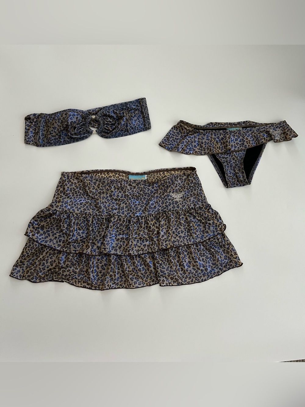 Lisa Blue Call of the Whale Bikini 3 Piece Set
Skirt
Shimmer
Cheetah
Leopard
Y2K